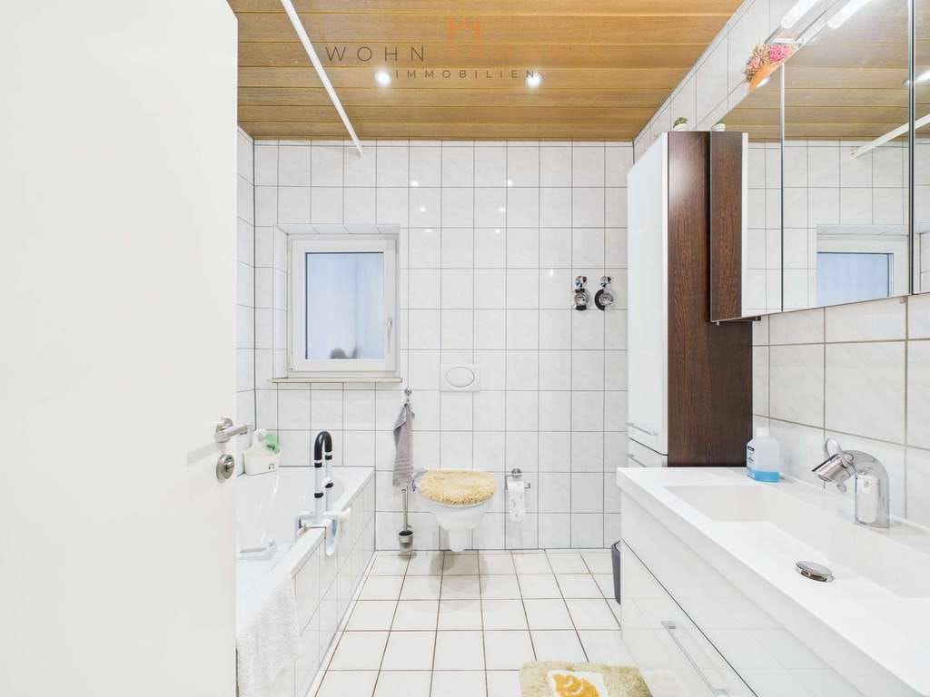 Immobilie in Benningen am Neckar - Vielseitiges 3-Familienhaus in Benningen a. N. - Bild 4