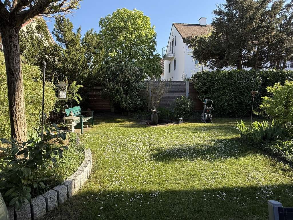Immobilie in Langenpreising - MH Immobilien - top gepflegtes Dreifamilienhaus auf prächtigem Eckgrundstück - Bild 3