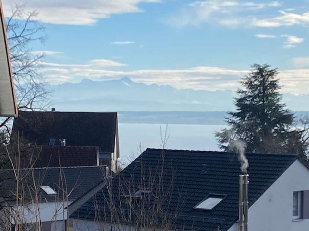 Immobilie in Hagnau am Bodensee - vermietete 2 Zimmer Eigentumswohnung 
in ruhiger Wohnlage nahe der Altstadt - Bild 1