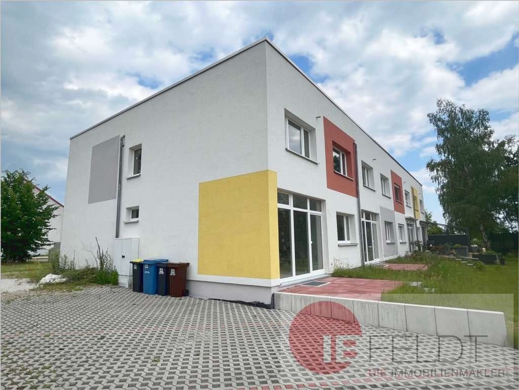 Immobilie in Hohenmölsen - Demnächst bezugsfertig: Reihenendhaus vor den Toren Leipzigs - Bild 1