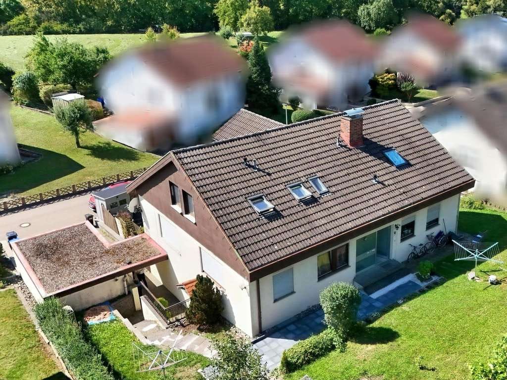 Immobilie in Gaildorf - Individuelles Wohnen unterm Dach – ideal für Paare, kleine Familien oder als Kapitalanlage - Bild 0