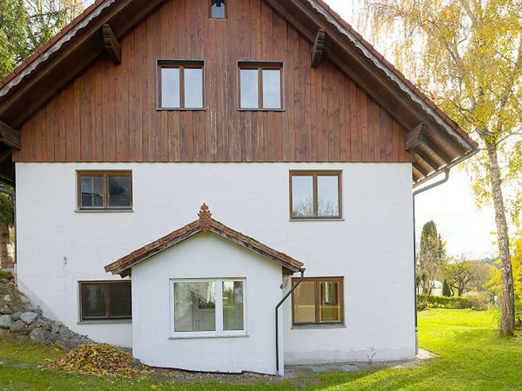 Immobilie in Wangen im Allgäu - Naturnah * Bezugsfrei * Individuell - Einfamilienhaus mit Einliegerwohnung - Teilort von Wangen  - Bild 2