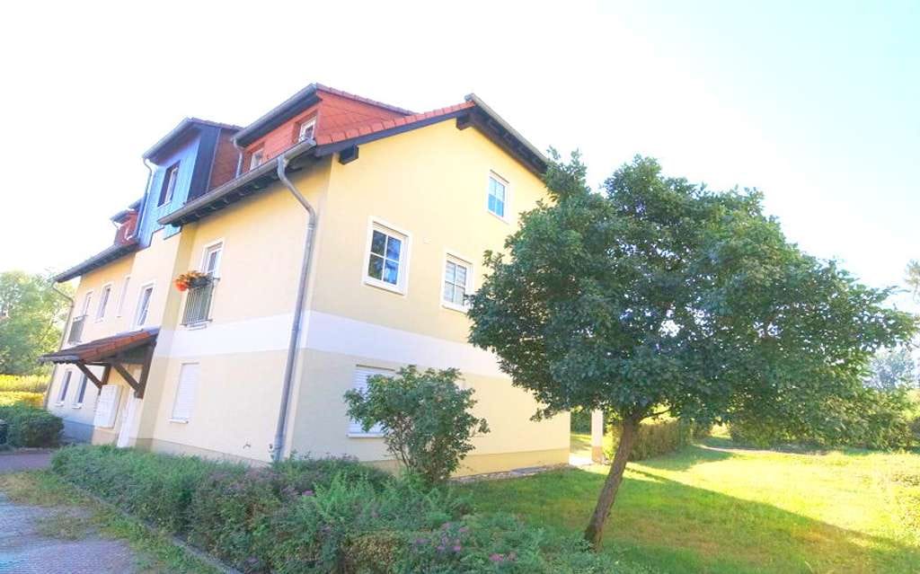 Immobilie in Oberlungwitz - Sorgenfreie Kapitalanlage: Schöne 3 Zimmer Eigentumswohnung
in Oberlungwitz - Bild 0
