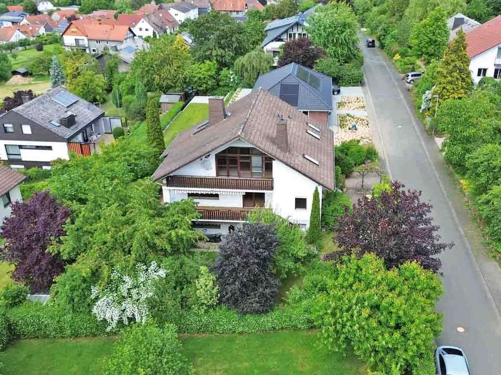 Immobilie in Lahntal - Nobles Einfamilienhaus mit Einliegerwohnung in Traumlage! - Bild 0