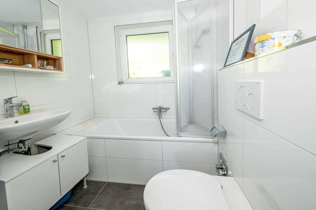 Immobilie in Merzhausen - Attraktive Gartenwohnung mit ca. 90 m² Privatgarten und zwei Balkonen - Bild 4