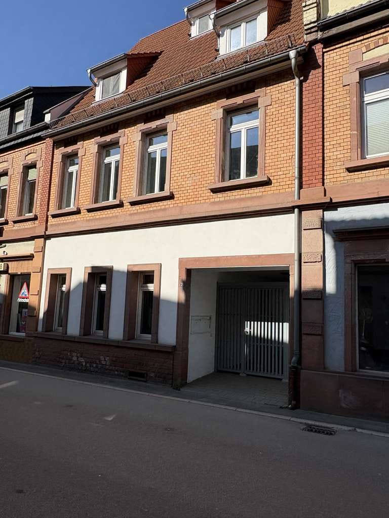 Immobilie in Schriesheim - EINFAMILIENHAUS MIT EINLIEGERWOHNUNG IN SCHRIESHEIM ZU VERKAUFEN - Bild 0