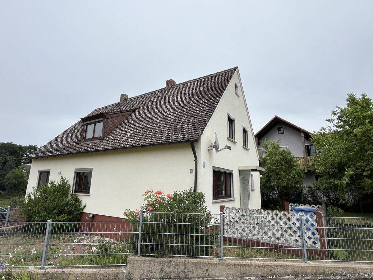 Immobilie in Röttenbach - Für die große oder zwei kleine Familien - Zweifamilienhaus in Röttenbach - Bild 1