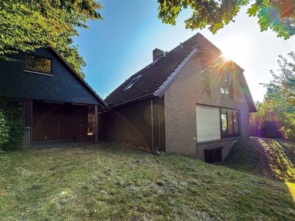 Immobilie in Huje - Massives Einfamilienhaus in ruhiger Lage - Bild 0