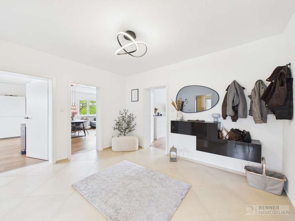 Immobilie in Rückersdorf - Ausblick über Rückersdorf gesucht? - 3 Zimmer Wohnung mit Balkon und groß geschnittenen Zimmern - Bild 2