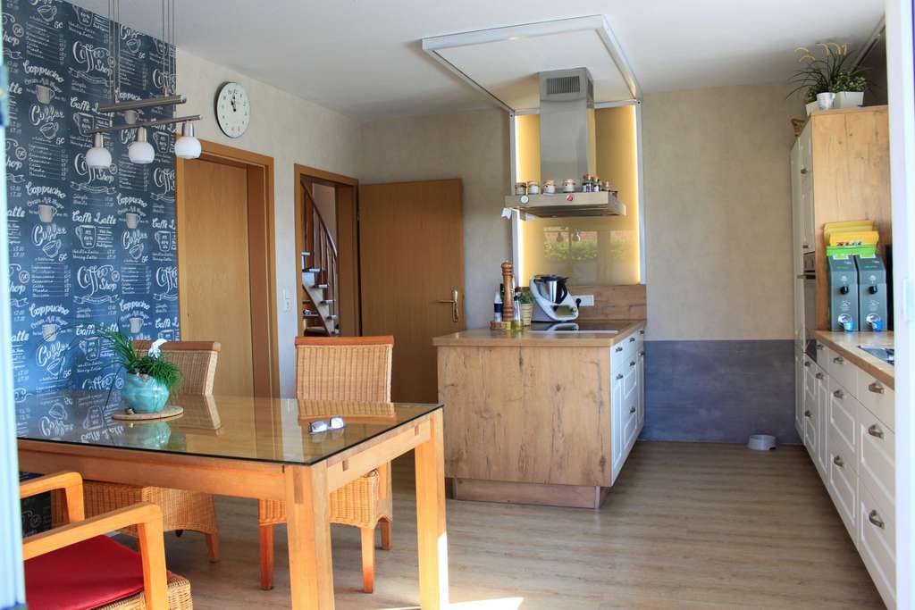 Immobilie in Westerholt - Provisionsfrei - Traumhaus mit Sommergarten, Kamin & Garten - Bild 2