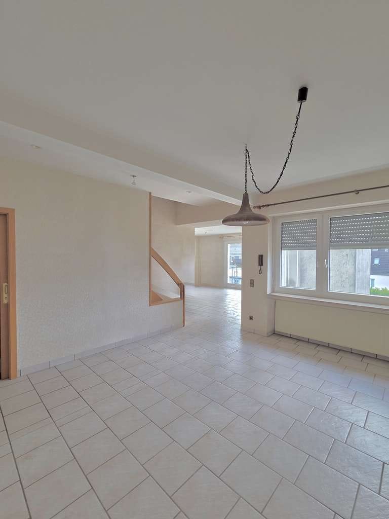 Immobilie in Heiligenhaus - Familienfreundliche Doppelhaushälfte mit sonnigem Garten, Balkon und Dachterrasse - Bild 2