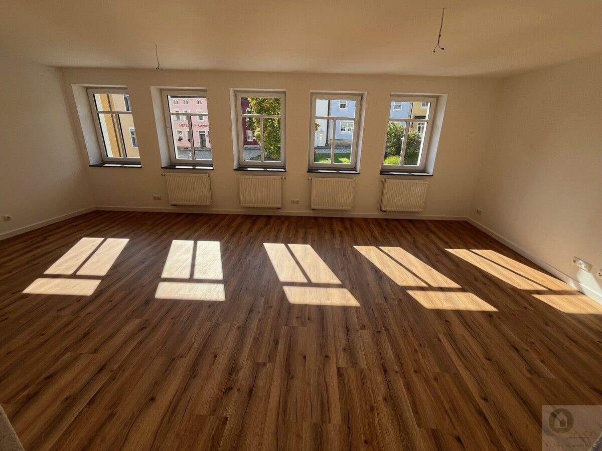 Immobilie in Speinshart - Eschenbach - Provisionsfrei -  3-Zimmer-Wohnung mit Herzblut saniert - Bild 1
