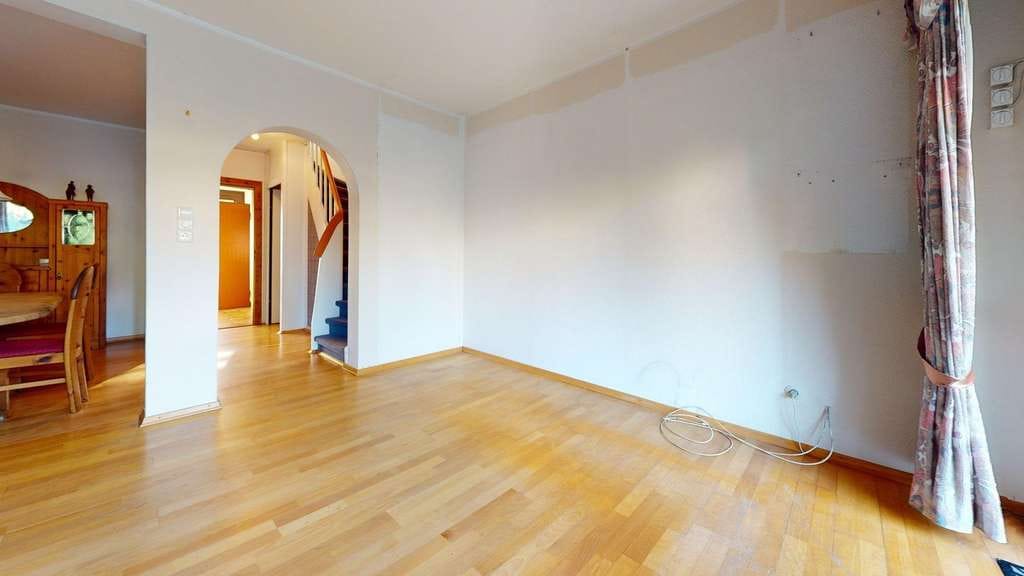 Immobilie in Hambühren - Charmantes Reihenmittelhaus mit Potenzial in ruhiger Lage - Bild 2