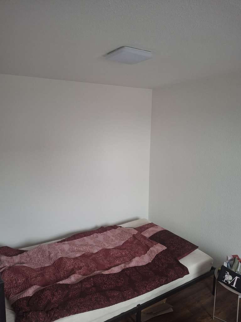 Immobilie in Villingen-Schwenningen - Vermietete 1-Zimmer-Dachgeschosswohnung mit Balkon in Villingen zu verkaufen - Bild 1