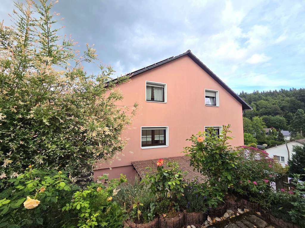 Immobilie in Lobbach - Viel Platz für die ganze Familie – modernisiertes Wohnhaus mit Einliegerwohnung auf Erbpacht - Bild 3