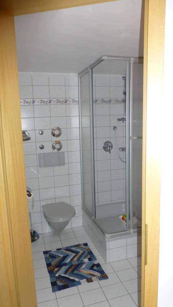 Immobilie in Neuffen - Geräumige, gepflegte 1-Zimmer-Wohnung zum Kauf in Neuffen - Bild 2