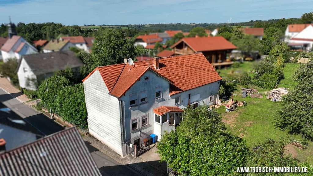 Immobilie in Hilst - Verm. EFH mit Bauplatz, Hütte und großem Garten in sonniger Lage - Bild 1