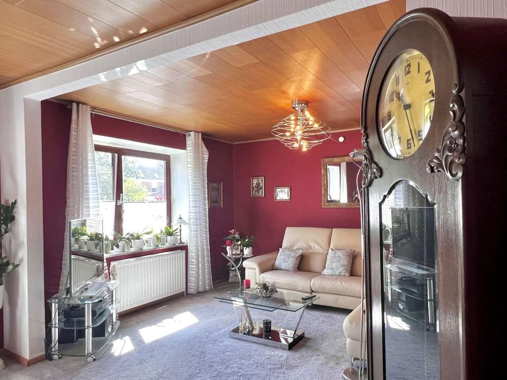 Immobilie in Harrislee - Einfamilienhaus im Zentrum mit rückliegender “grüner Oase“ - Bild 2