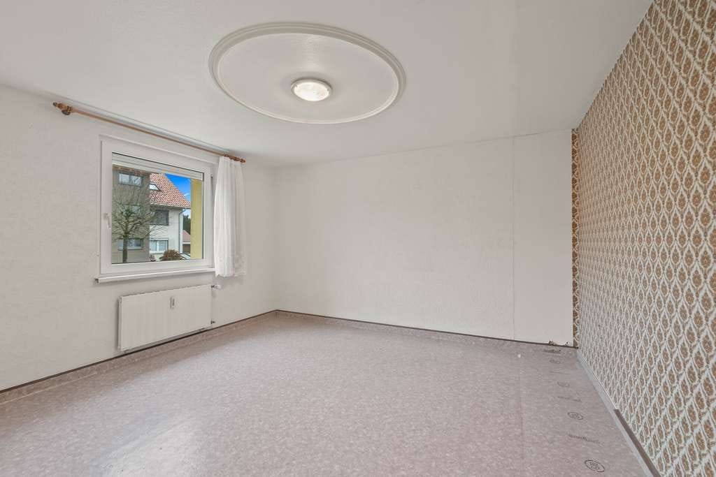Immobilie in Lauchringen - Ein Zuhause für Generationen - Zweifamilienhaus in Lauchringen zum Wohnen und Vermieten - Bild 2