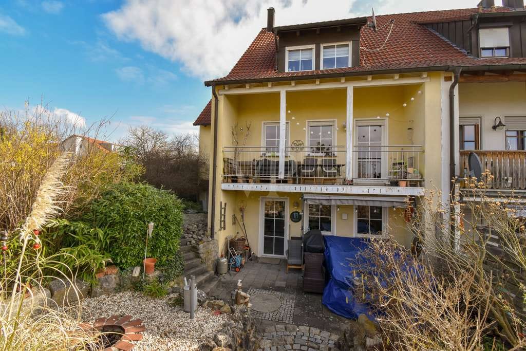 Immobilie in Scheinfeld - Ihr neues Zuhause: Gemütliches Reihenendhaus mit Garten in Scheinfeld - Bild 1
