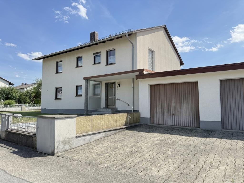 Immobilie in Eichendorf - Mehrfamilienhaus in Eichendorf - Bild 0