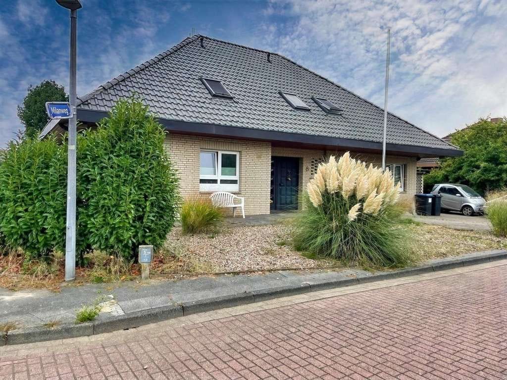 Immobilie in Agathenburg - Großzügiger Bungalow mit Einliegerwohnung! Ideal für 1-2 Familien  - Bild 0