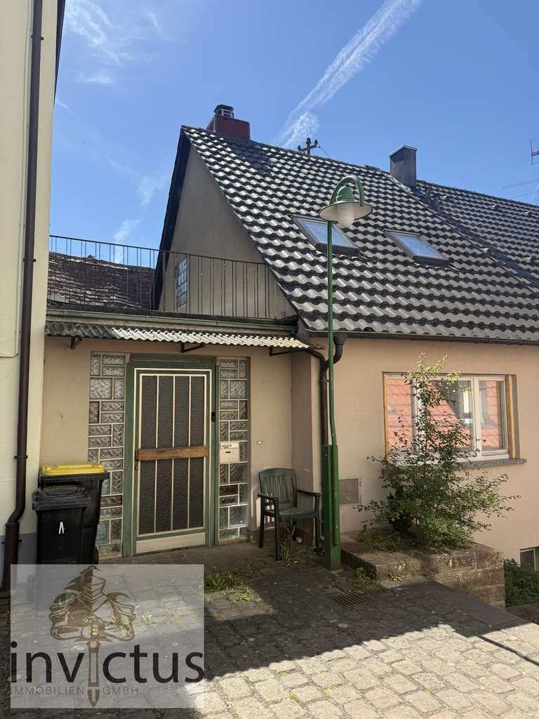 Immobilie in Külsheim - Ca. 7,3 % Bruttomietrendite p.a. – vermietetes Stadthaus mit Entwicklungspotenzial - Bild 2