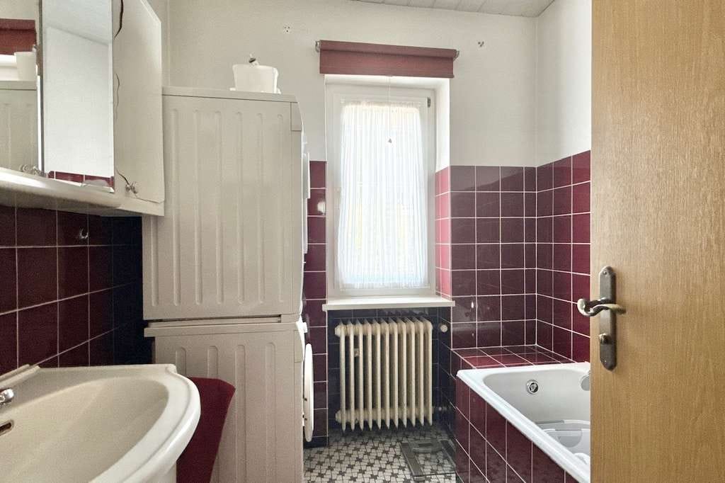 Immobilie in Neumarkt-Sankt Veit - Zwei 5-Zimmer-Wohnungen mit viel Potential - Bild 3