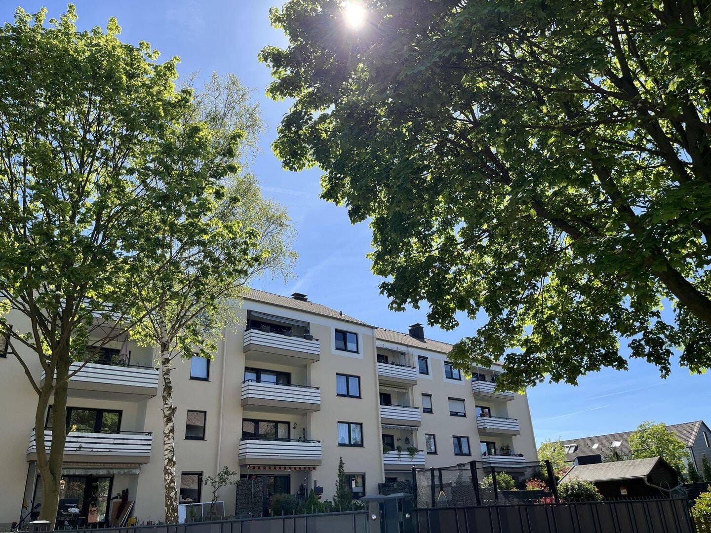 Immobilie in Lünen - SONNIGER BALKON, GARAGE INKLUSIVE IN DER STADT - 3 ZIMMER ZUM WOHLFÜHLEN - Bild 1
