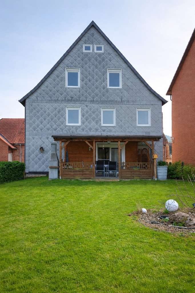 Immobilie in Bad Münder am Deister - großzügiges Mehrfamilienhaus in ruhiger Lage - Bild 1