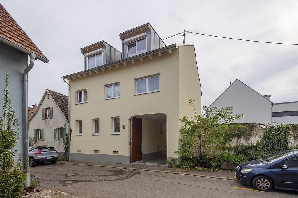 Immobilie in Ihringen - Ökologisch kernsanierter ehemaliger Winzerhof in Ihringen - Bild 1