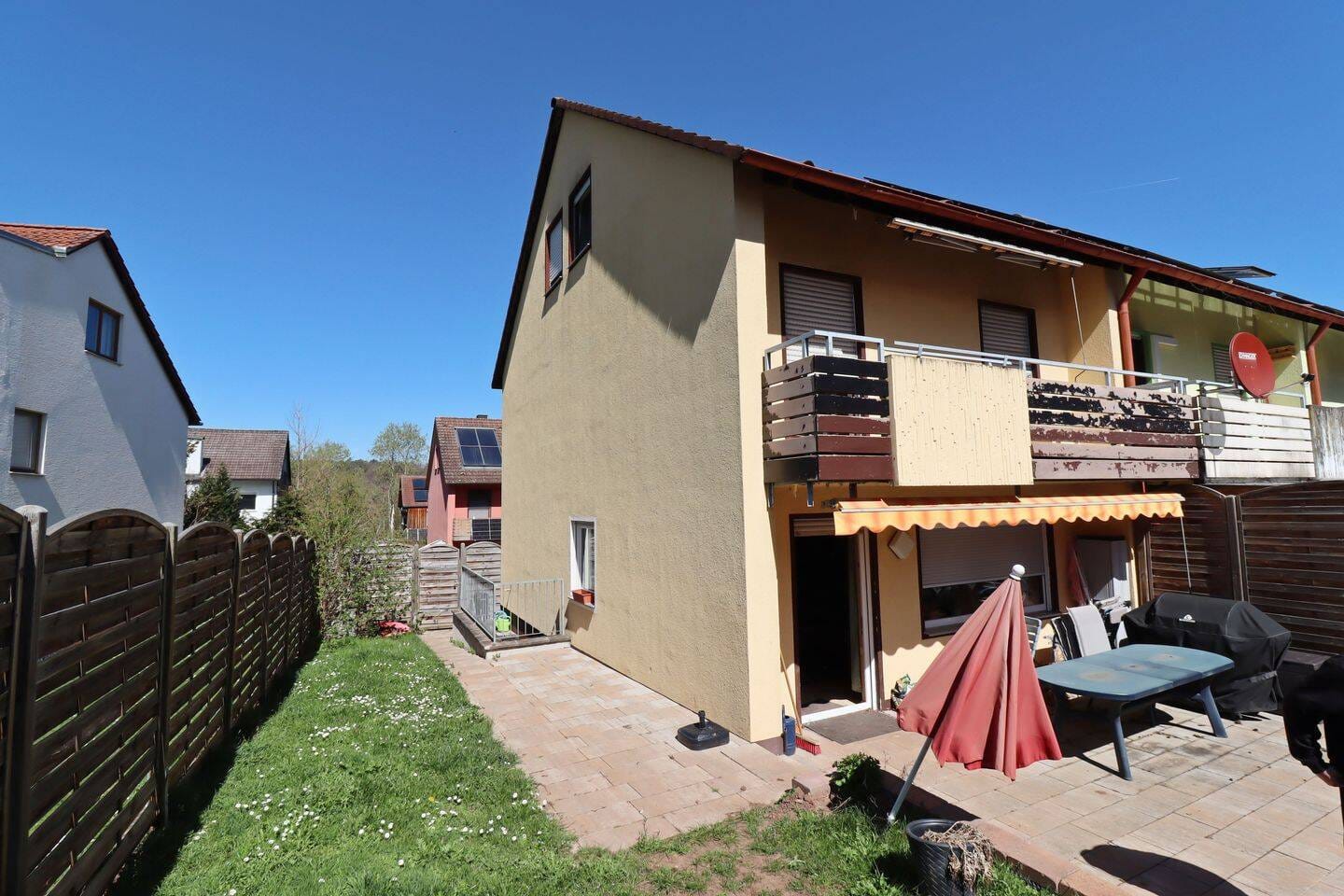 Immobilie in Langenzenn - Reiheneckhaus mit Garage - Bild 0