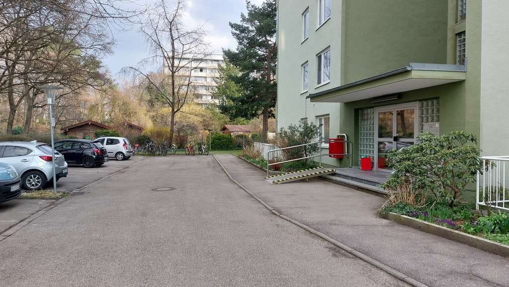 Immobilie in Neuried - 1-Zimmer Erdgeschosswohnung mit Loggia in Neuried - Bild 1