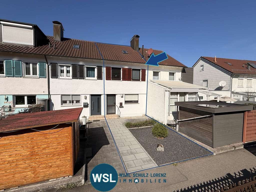 Immobilie in Kirchheim unter Teck - Reihenmittelhaus in Kirchheim unter Teck in ruhiger Lage mit Terrasse, Stellplatz und Ausbaureserve - Bild 0