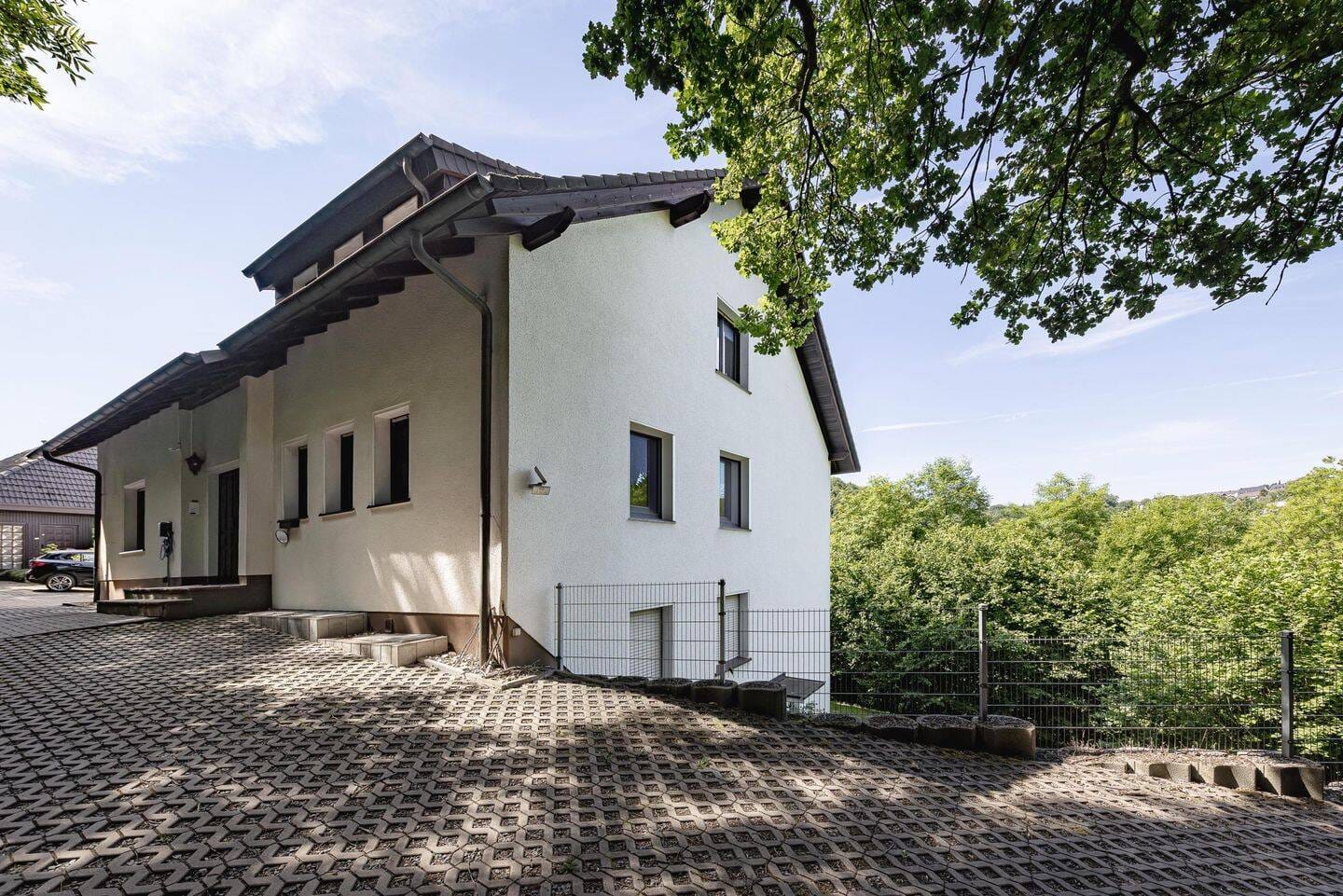 Immobilie in Wetter (Ruhr) - Wohnen und Investieren unterhalb der Burg Volmarstein - attraktives 4-Familienhaus in Wetter-Volmarstein - Bild 1