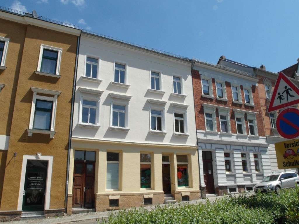 Immobilie in Colditz - MFH Im Stadtkern Colditz 2x Wohnung, 1x Café - voll vermietet - Bild 1
