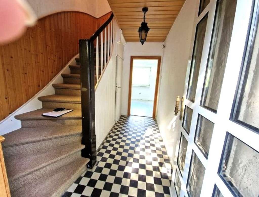Immobilie in Schalksmühle - Charmantes Haus sucht Sie.
Einfamilienhaus mit Option für zwei Wohnungen!
 - Bild 1