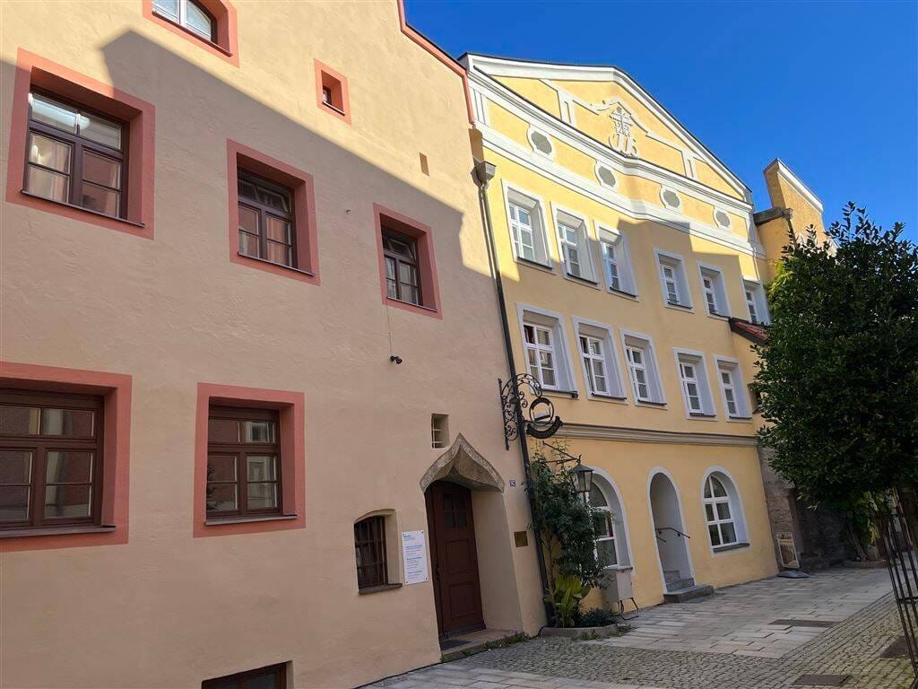 Immobilie in Burghausen - Altstadtpension im historischen Stadtkern - Bild 0