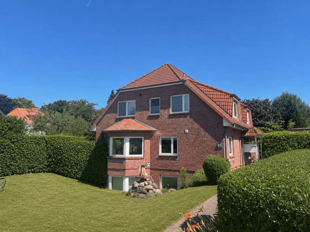 Immobilie in Heikendorf - Im Herzen von Heikendorf: MFH mit 4 Wohneinheiten für die große Familie - Bild 0
