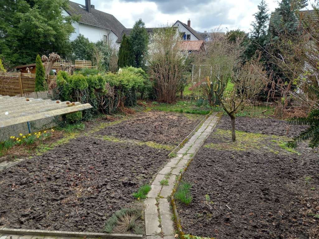Immobilie in Bickenbach - Zweifamilienhaus in Bickenbach mit Renovierungsbedarf - Bild 4