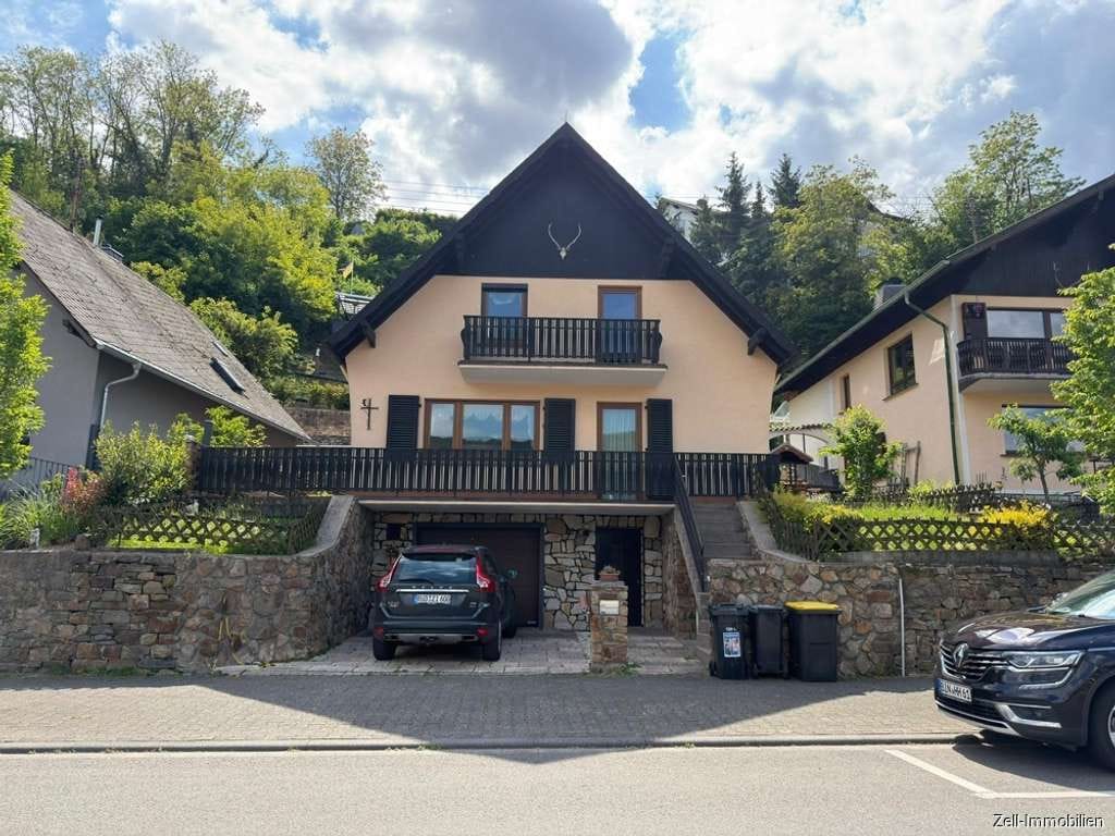 Immobilie in Oberdiebach - Charmantes Ein- bis Zweifamilienhaus mit Rheinblick und Garage in Niederheimbach - Bild 2