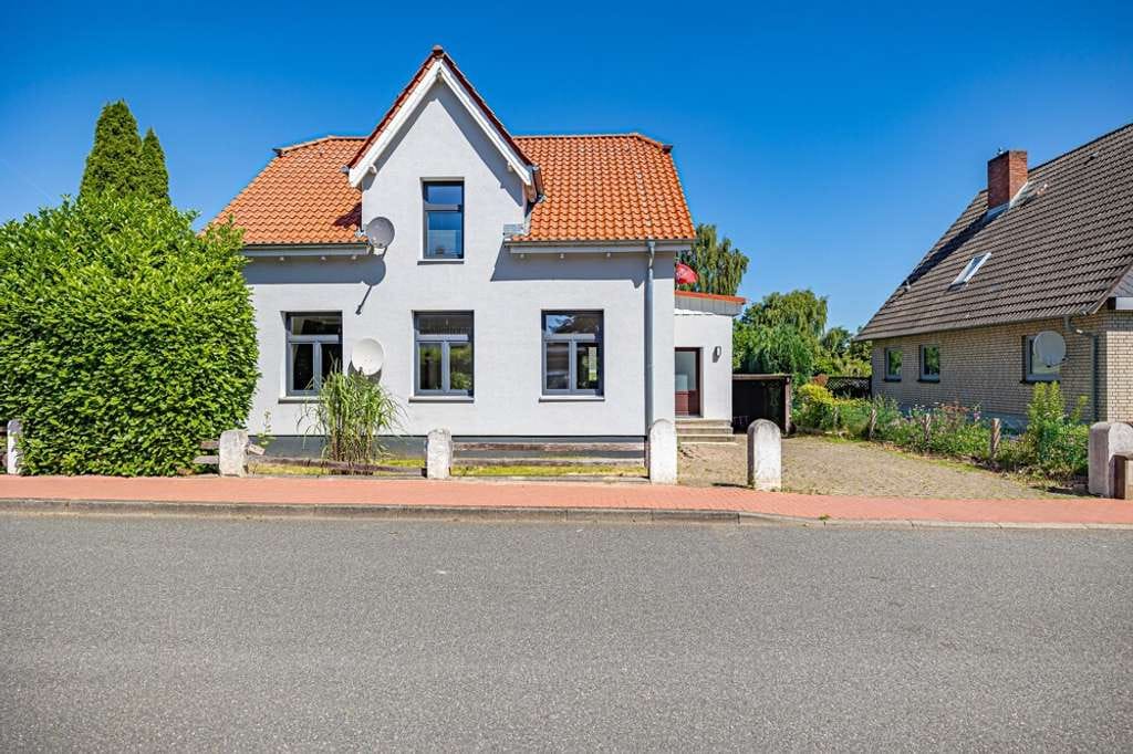 Immobilie in Schönberg (Holstein) - Eigennutzung mit Mieteinnahmen mitten in Schönberg - Bild 0