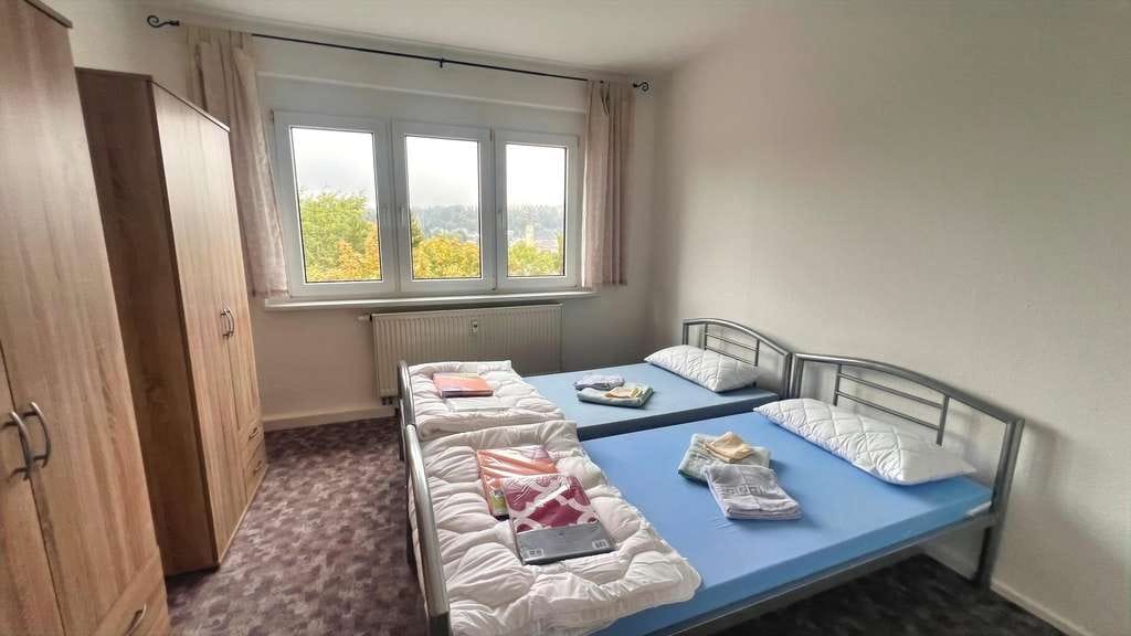 Immobilie in Zschopau - Drei vermietete Wohnungen im Paket - Bild 3