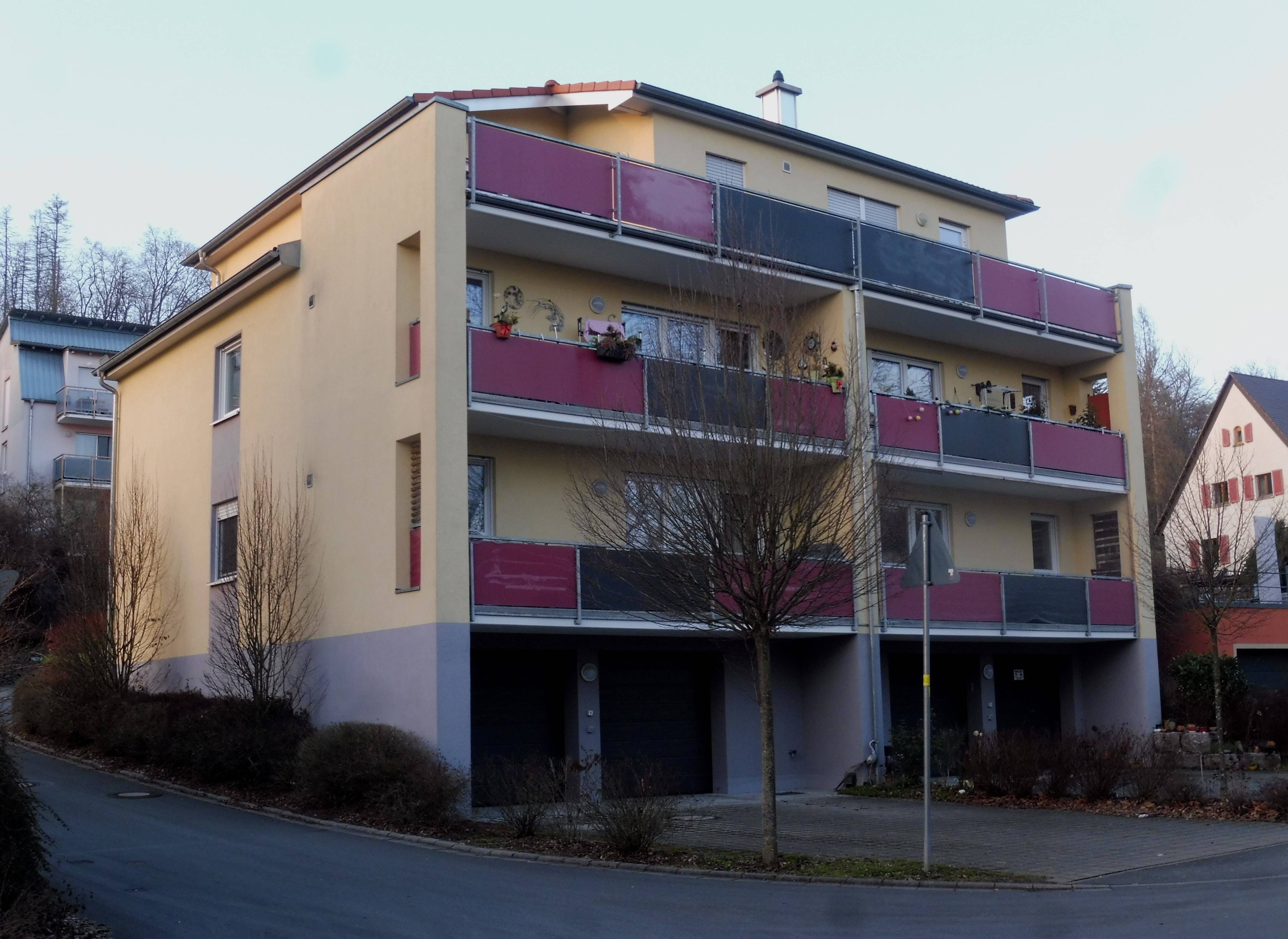 Immobilie in Neustadt an der Aisch - NEUER PREIS - Schöne 3-Zimmer-Wohnung mit Balkon - Bild 1