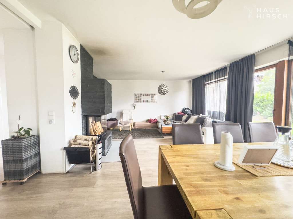 Immobilie in Dobel - Exklusives EFH mit Indoor-Pool, 10 Zimmern und großem Grundstück in Dobel - Bild 1
