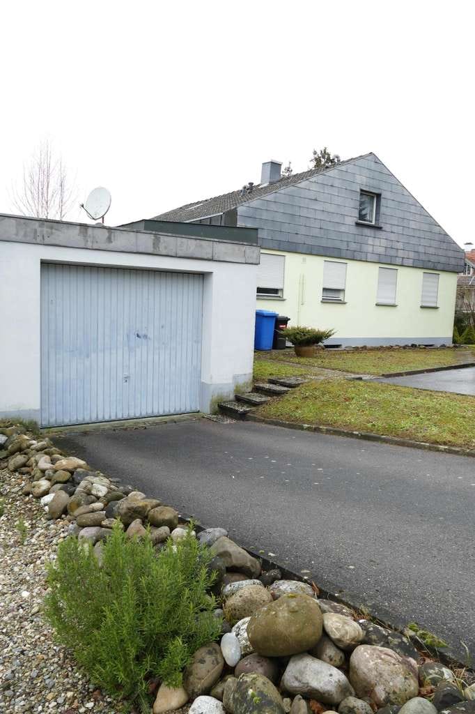 Immobilie in Dettighofen - Zweifamilienhaus in Dettighofen - Ideal für Familien und Investoren - ca. 950 m² Grundstücksfläche!  - Bild 2