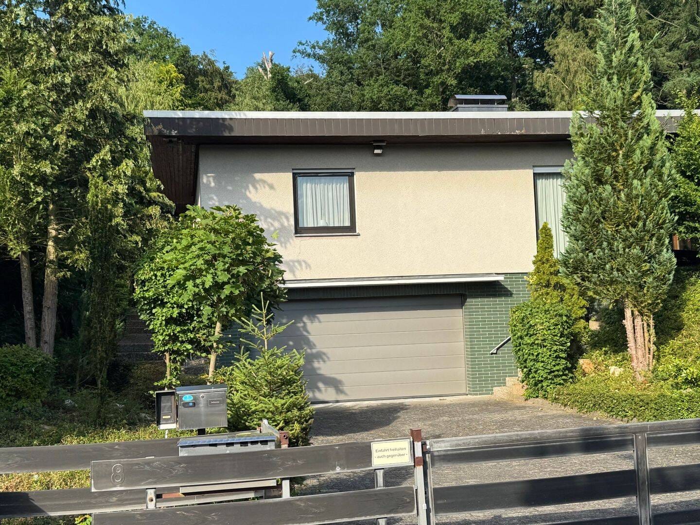 Immobilie in Wehrheim -  Bungalow am Waldrand in Top-Wohnlage Wehrheim/Saalburgsiedl. Gr 1237m²/ Wfl 177 m² 30km Frankfurt/M. - Bild 0