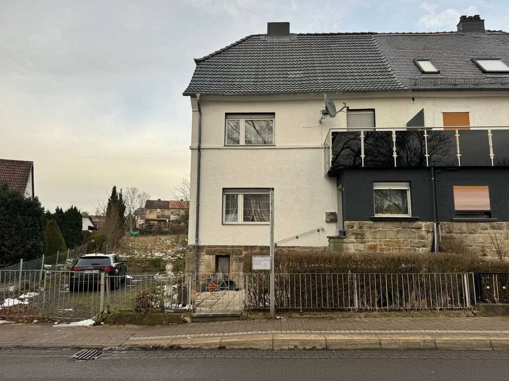 Immobilie in Fuldatal - Großzügige Doppelhaushälfte in ruhiger Lage von Kassel - Fuldatal - Bild 1