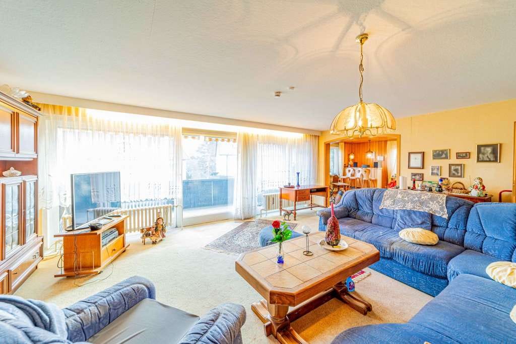 Immobilie in Würzburg - Oberdürrbach/Würzburg - geräumiges Einfamilienhaus mit Einliegerwohnung und großen Garten - Bild 5