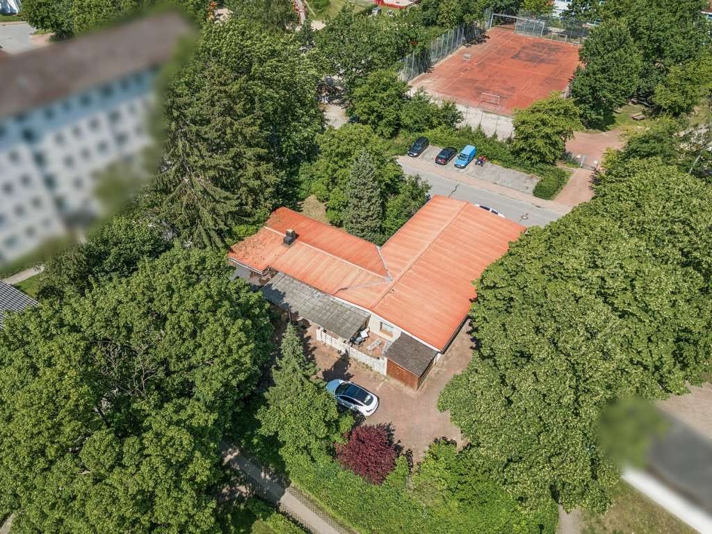 Immobilie in Trappenkamp - Modernisierungsbedürftige Kapitalanlage mit 5-6 kleinen Wohnungen auf einer Ebene in Trappenkamp - Bild 2